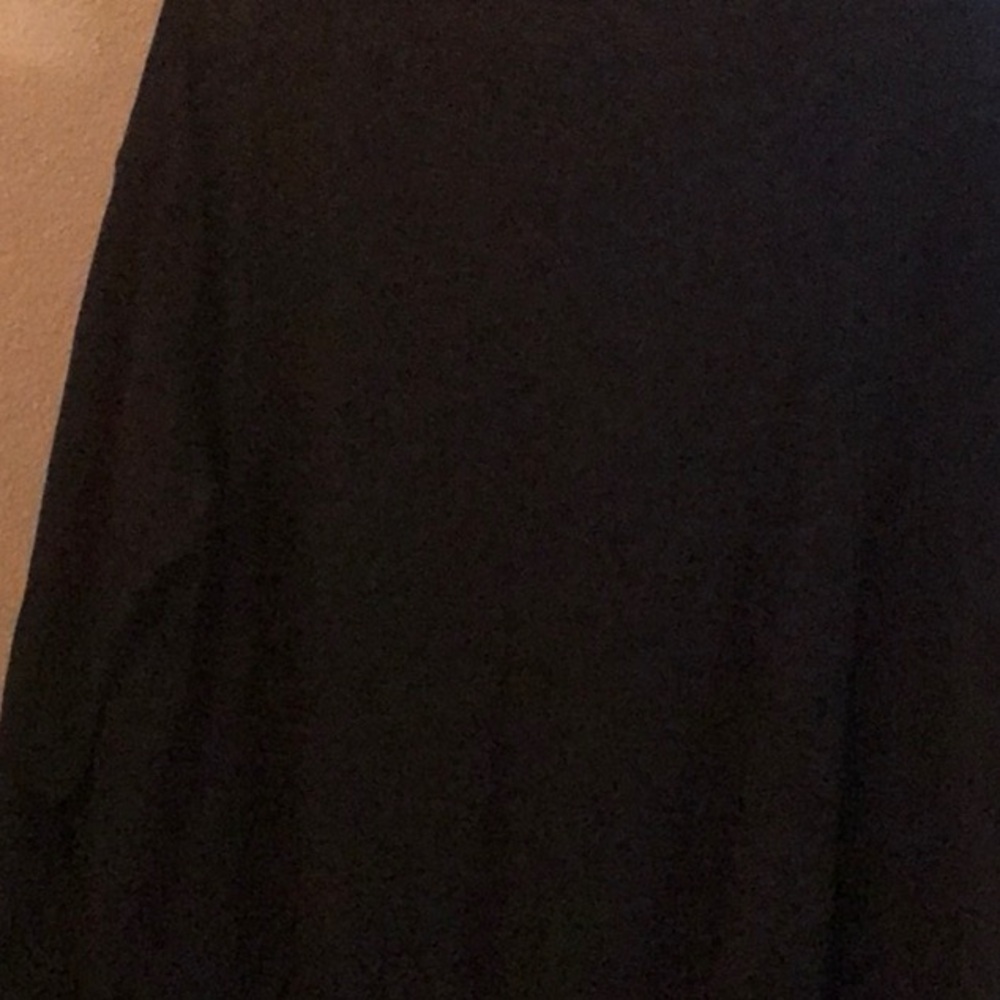 Ladies top - Picture 3 of 3